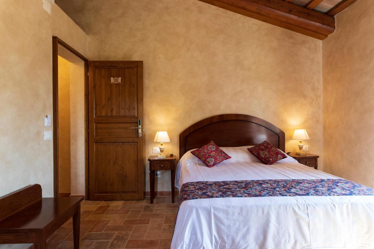 Locanda Di Montegiove Fano Dış mekan fotoğraf