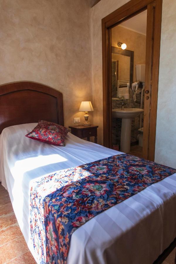 Locanda Di Montegiove Fano Dış mekan fotoğraf